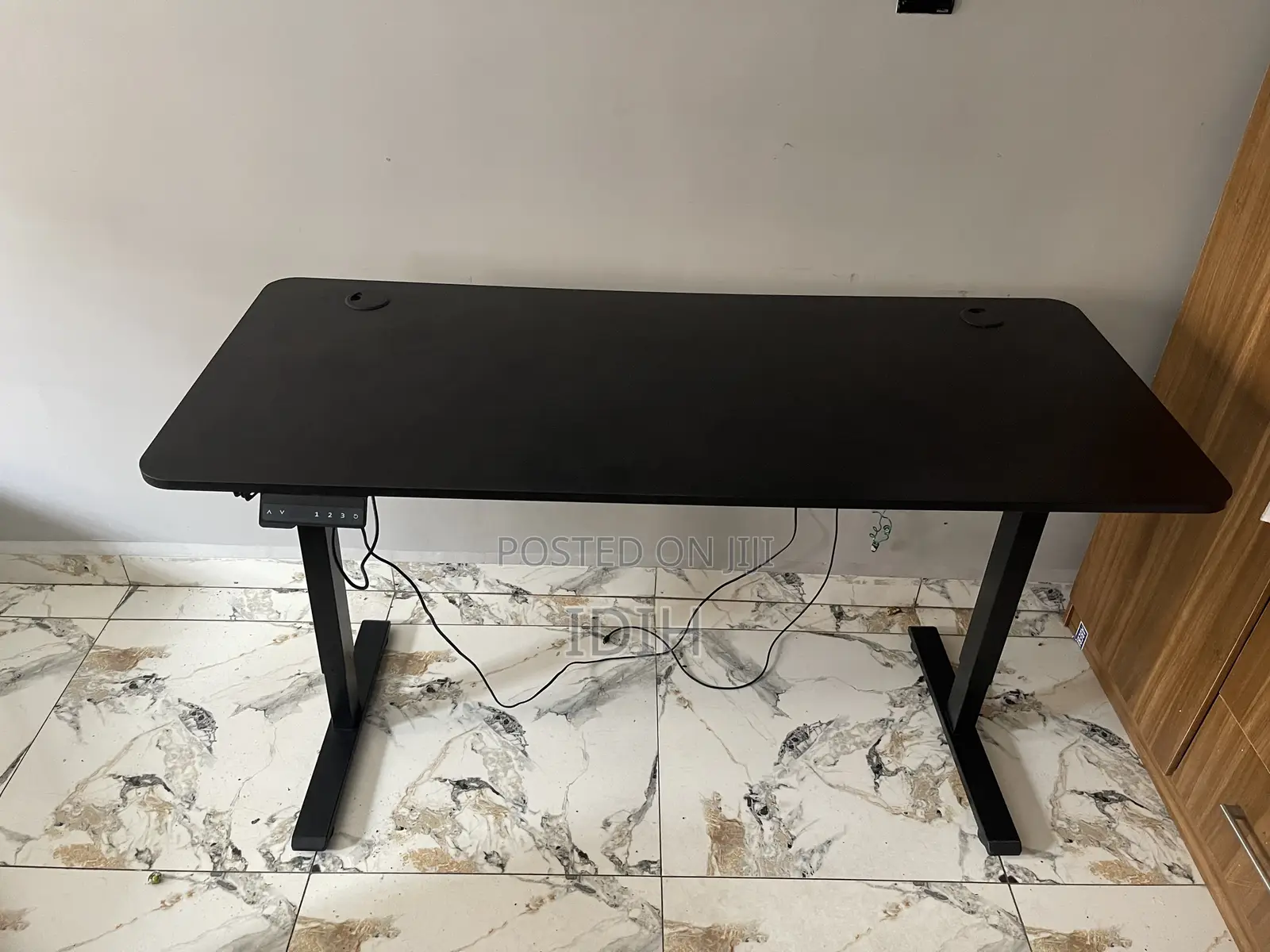 Adjustable Table