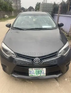 Toyota Corolla 2016 Gray