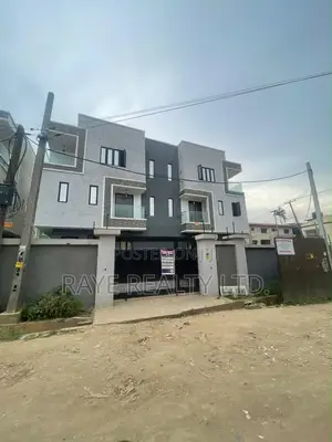 4bdrm Duplex in Berger for sale