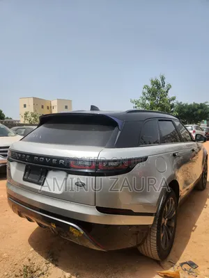 Land Rover Range Rover Velar 2020 Gold
