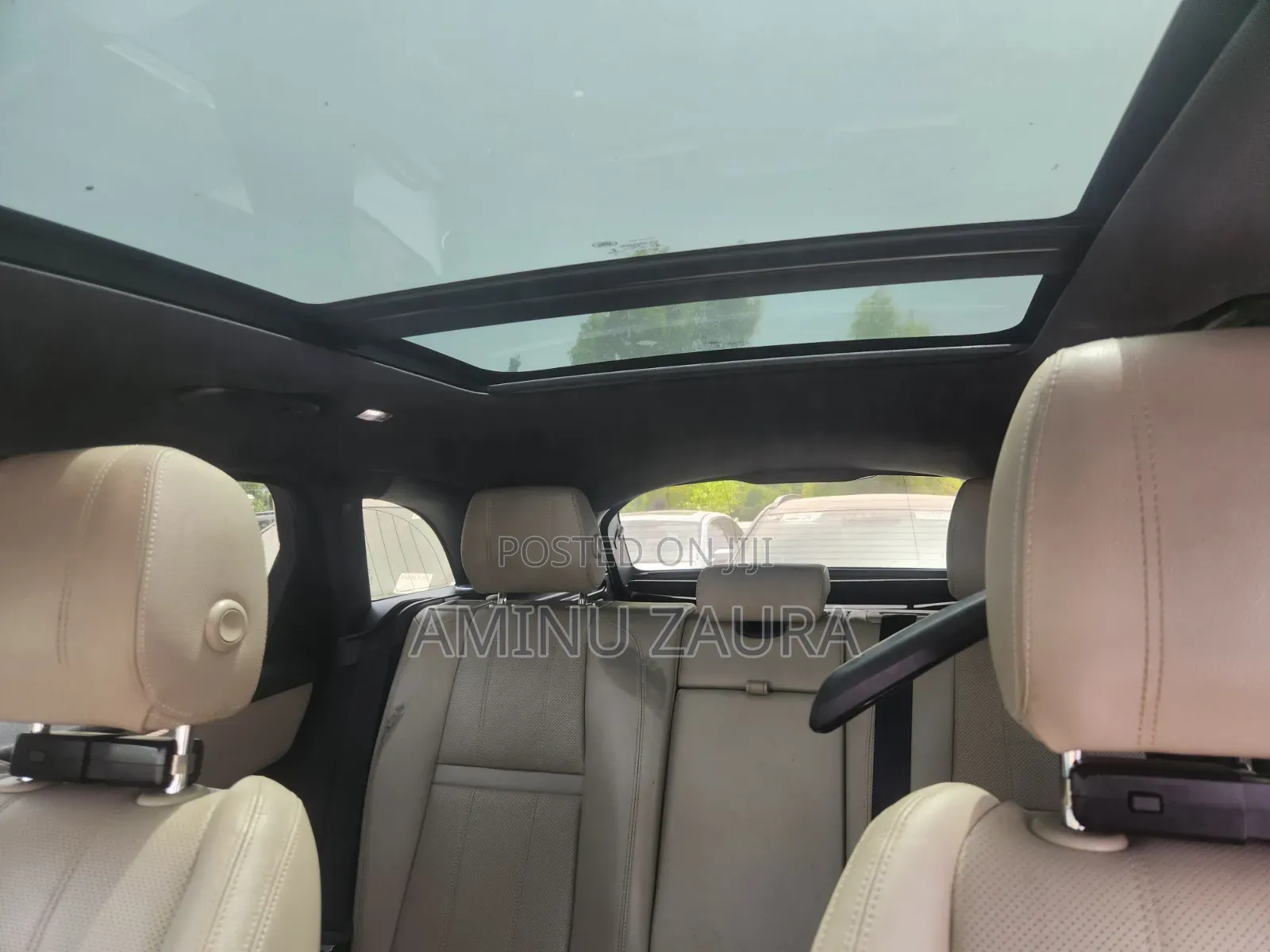 Land Rover Range Rover Velar 2020 Gold