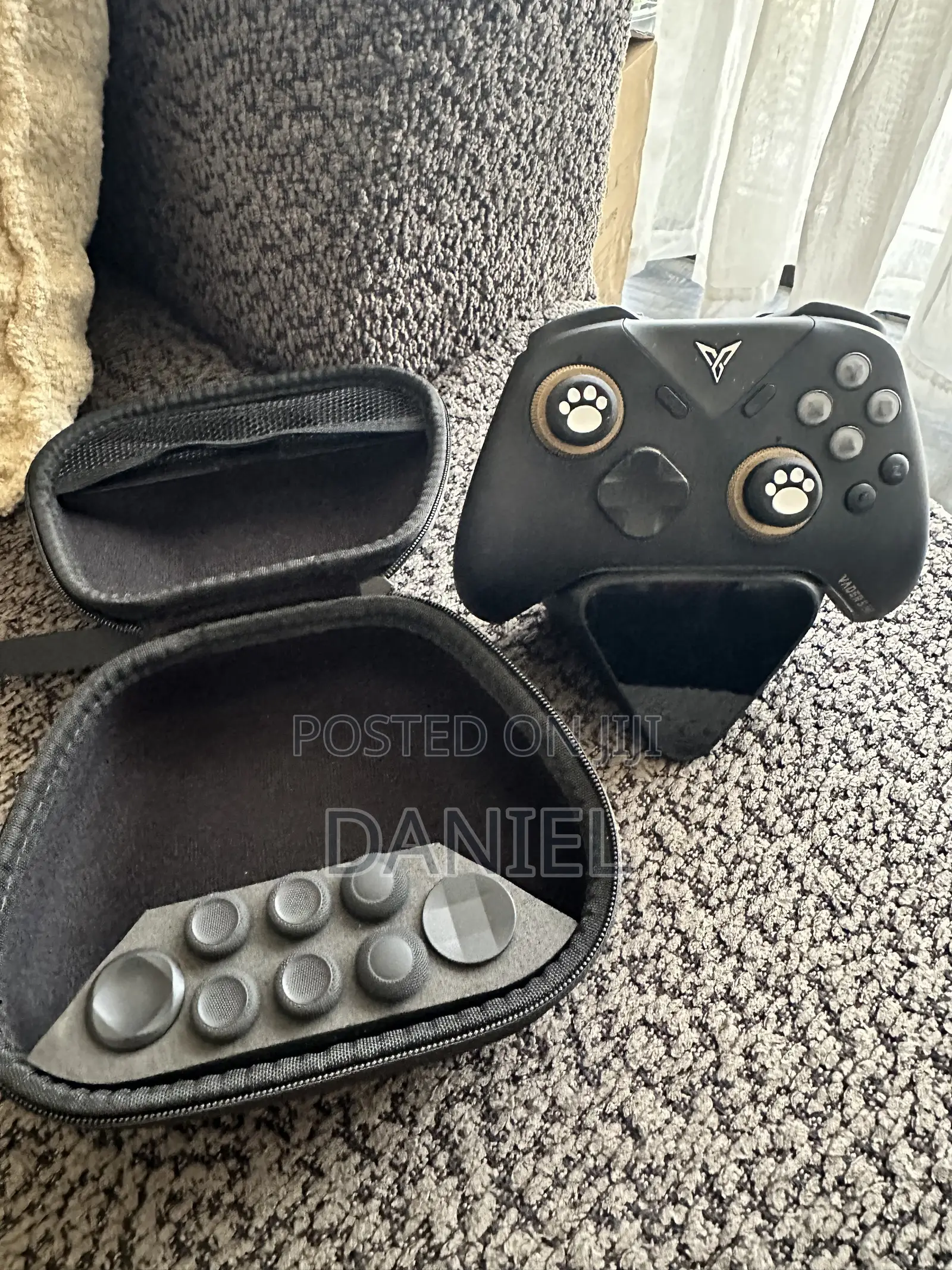 Flydigi Vader 5 Pro V2 + Dock Pro 2 + Travel Case - Open Box