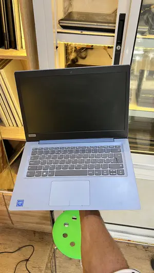 Laptop Lenovo IdeaPad 300 4GB Intel Celeron SSD 60GB