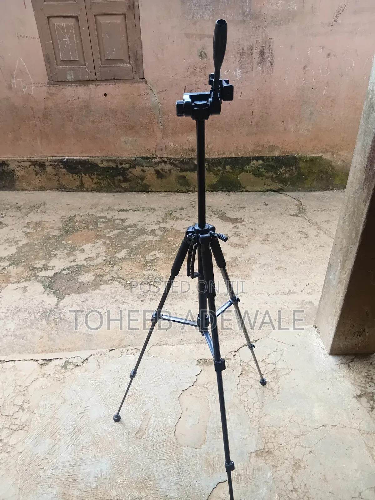 Tripod Stand