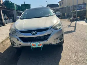 Hyundai Tucson GLS FWD 2012 Silver
