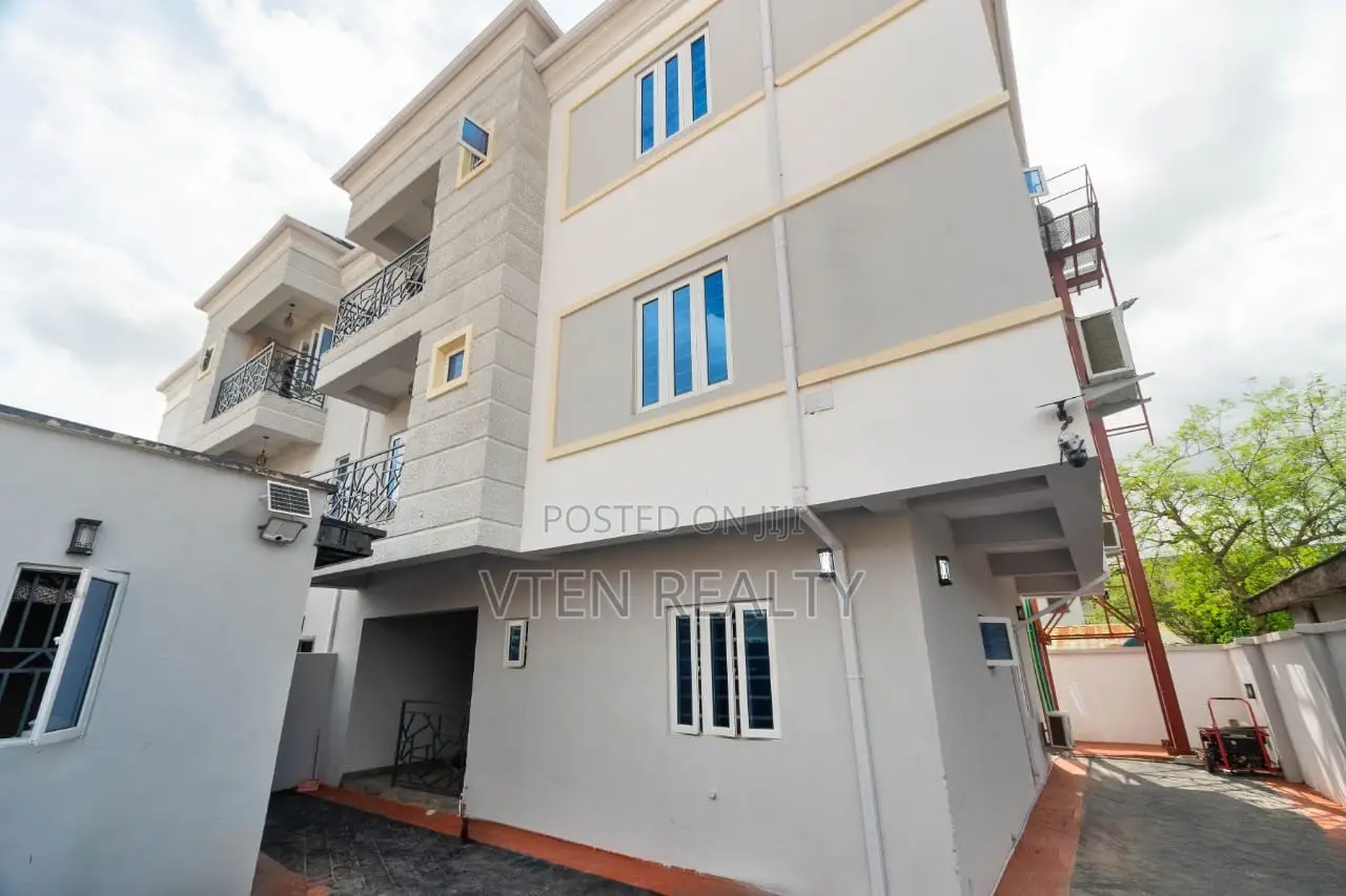 3bedroom Duplex Self Compound Apartment