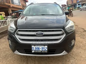 Ford Escape SE FWD 2017 Black