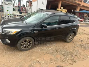 Ford Escape SE FWD 2017 Black