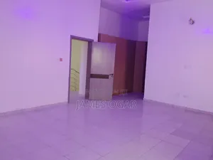1bdrm Shared Apartment in Orchid Road, Lekki Expressway for rent