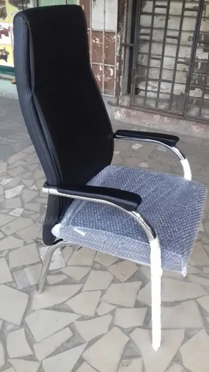 Modern Office Visitors Chair With Mesh Seat and Chrome Frame
