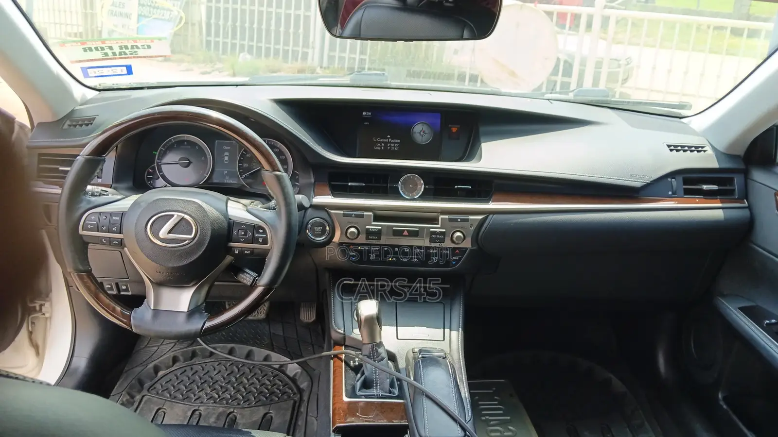 Lexus ES 350 FWD 2017 White
