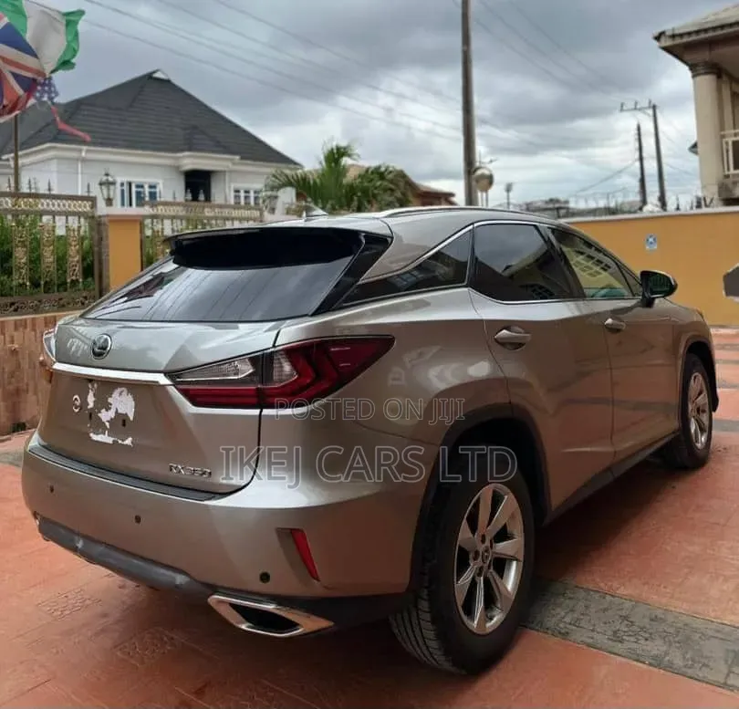 Lexus RX 2019 Green