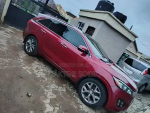 Kia Sorento 2017 White