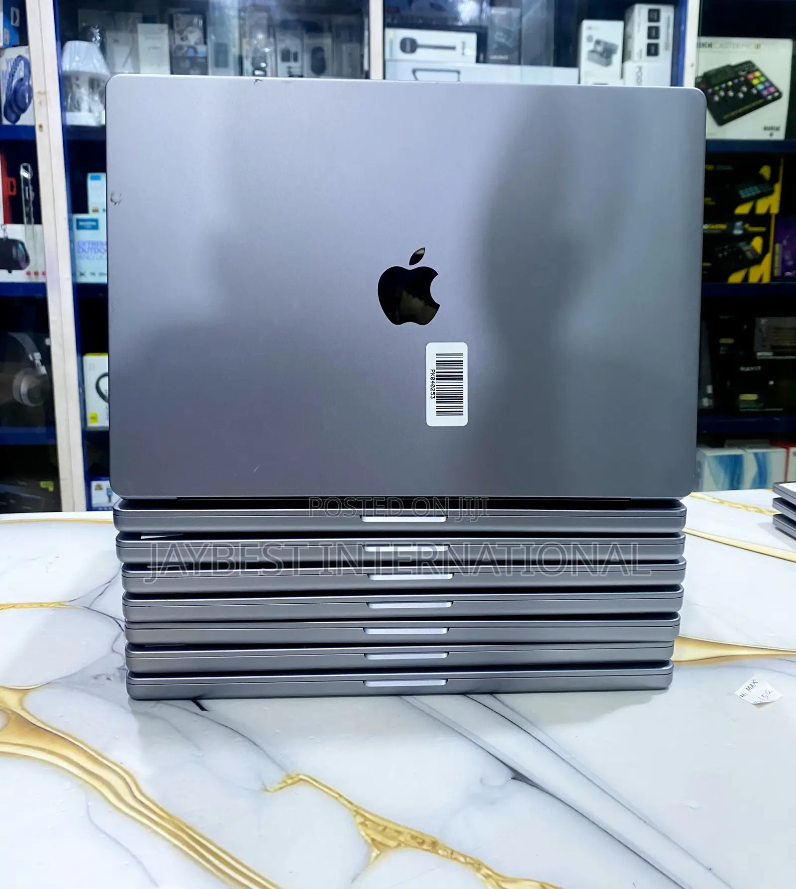Laptop Apple MacBook Pro 2021 M1 32GB Apple M1 Pro SSD 1T