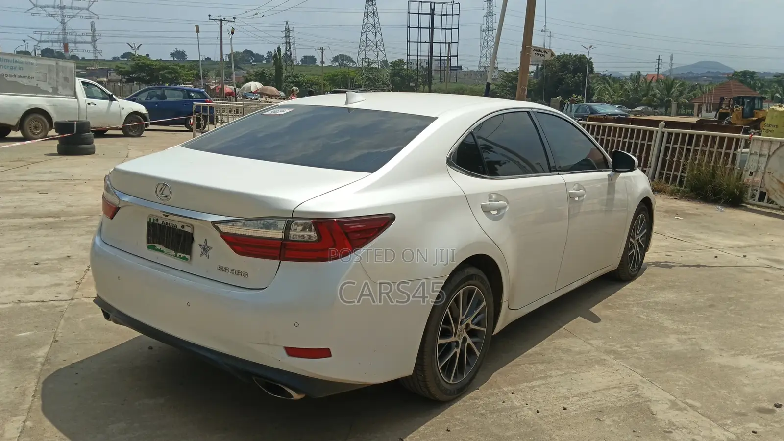 Lexus ES 350 FWD 2017 White
