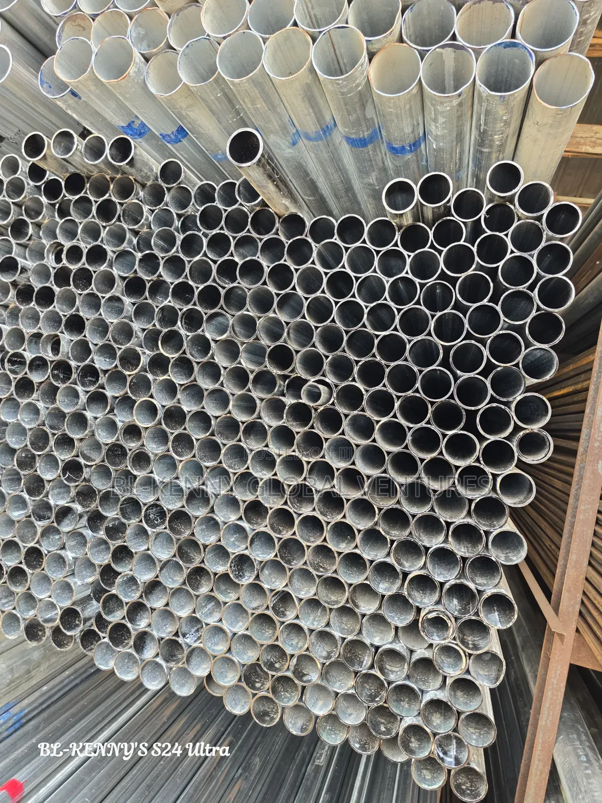11⁄2x2mm Gi Pipes (40mm Full 2mm)