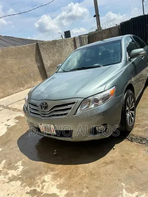 Toyota Camry XLE 4dr Sedan (2.4L 4cyl 5A) 2009 Green