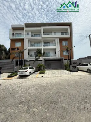 2bdrm Penthouse in Lekki Phase 1 for sale