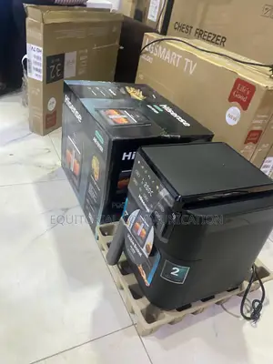 Hisense 6.3L H06FBK1S3 Air Fryer for Chicken and Chips 1700W