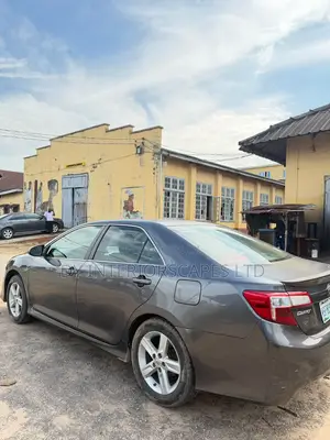 Toyota Camry 2012 Gray
