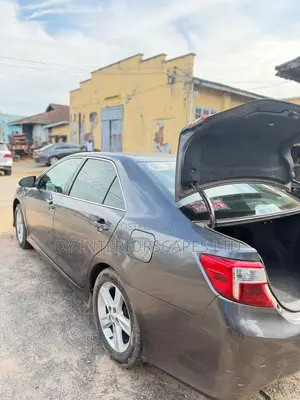 Toyota Camry 2012 Gray