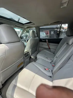 Toyota Highlander 2010 Gray