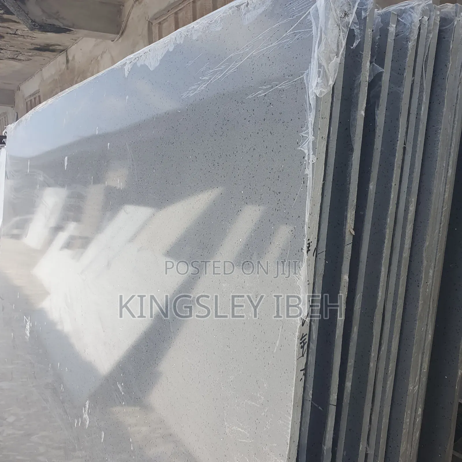 Spotted Gray Marble Quartz