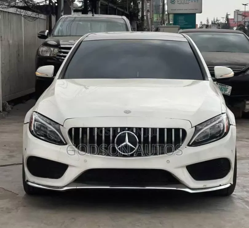 Mercedes-Benz C300 2015 White