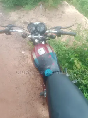 Bajaj Boxer 2024 Red