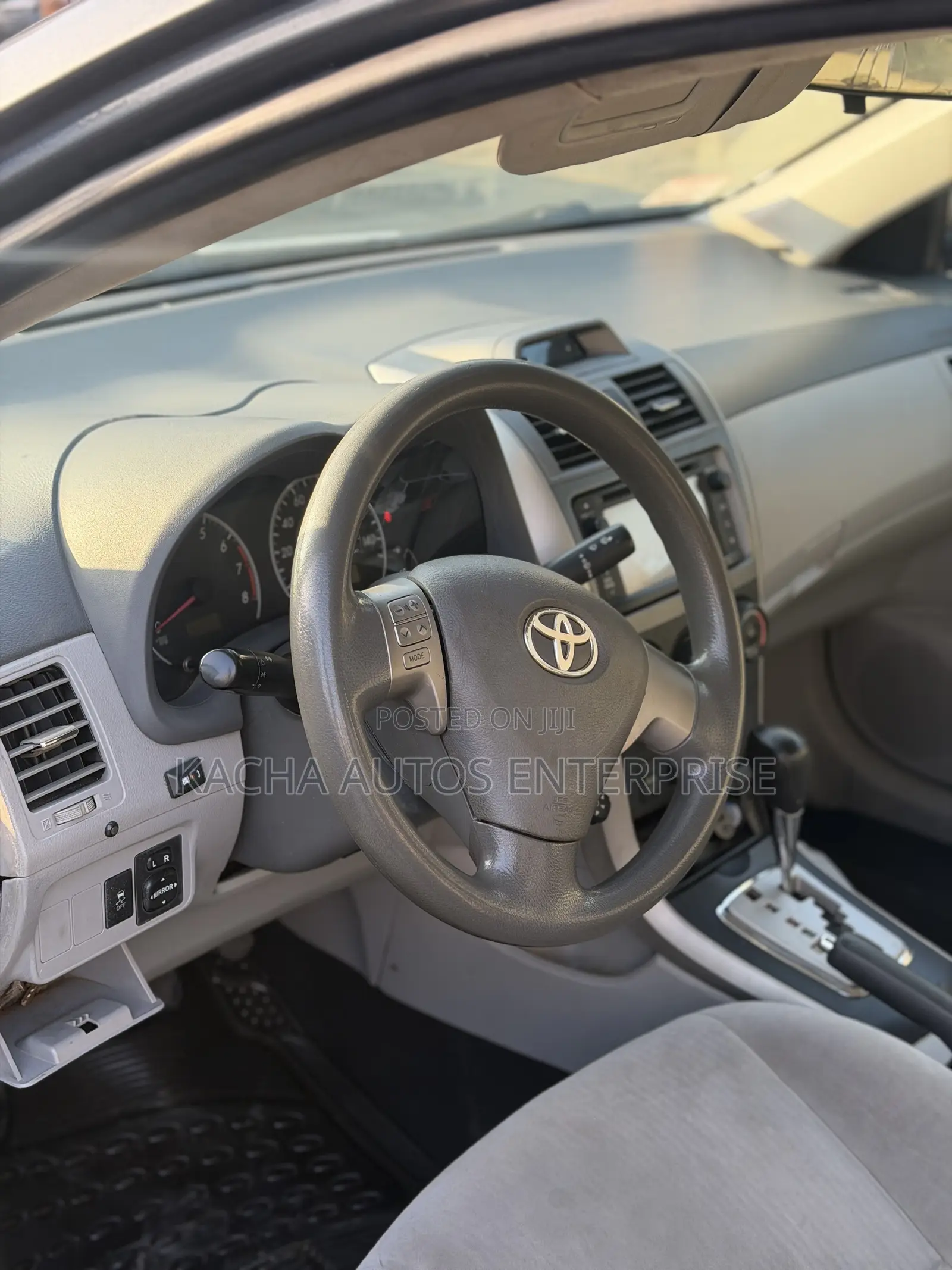 Toyota Corolla 2010 Gray