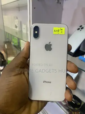 Apple iPhone X 64 GB White