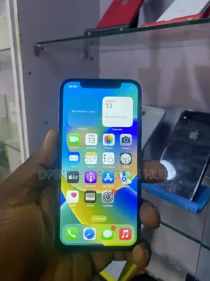 Apple iPhone X 64 GB White