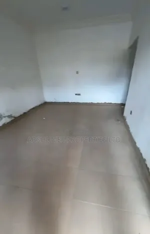 Mini Flat in CHallenge / Mushin for rent