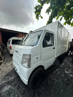 Suzuki Every 2012