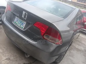 Honda Civic 2006 Gray