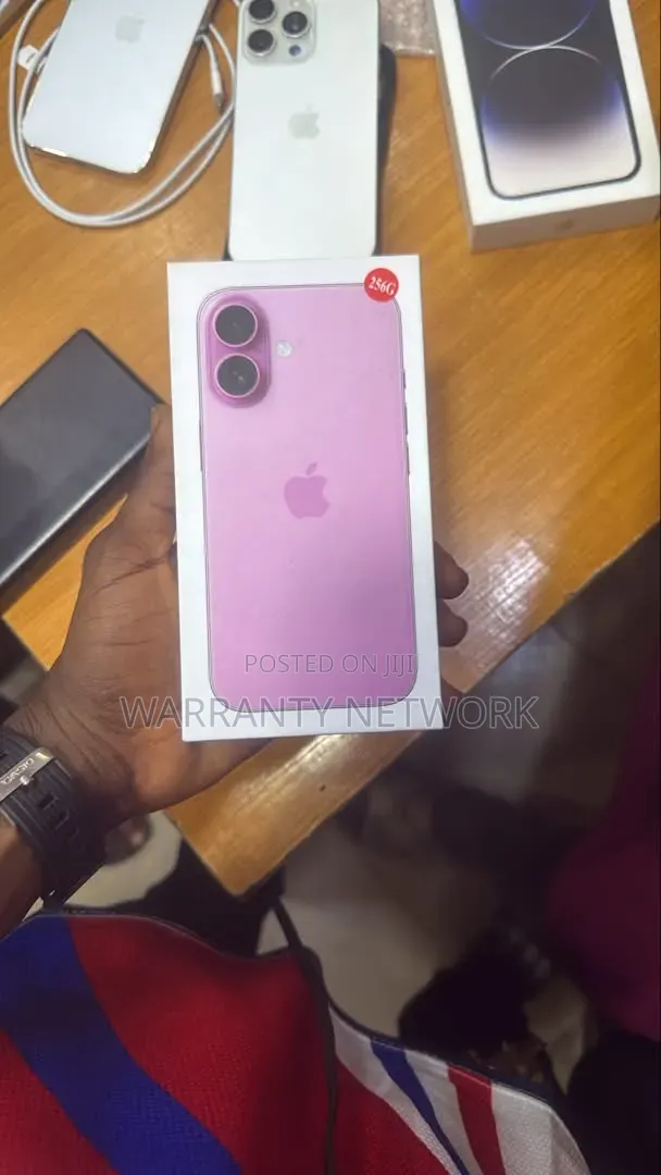 New Apple iPhone 16 256 GB Gold