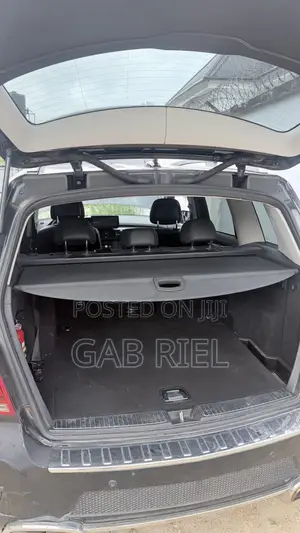 Mercedes-Benz GLK-Class 2011 Black