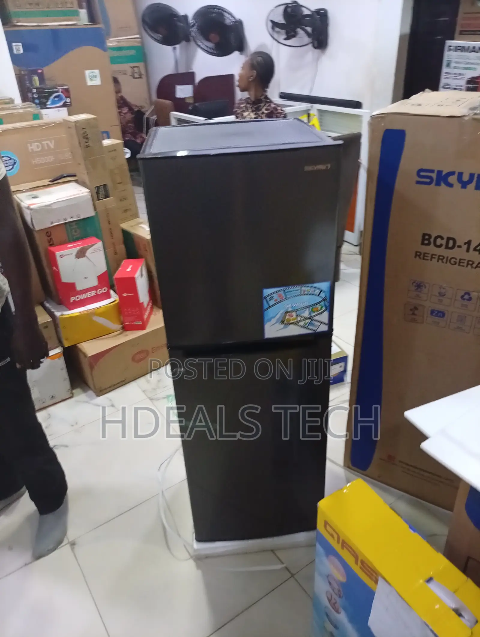 Cooling Skyrun BCD-145A Free of Scratches