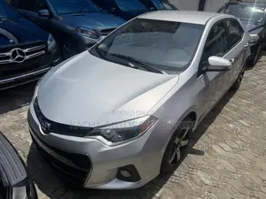 Toyota Corolla 2015 Silver