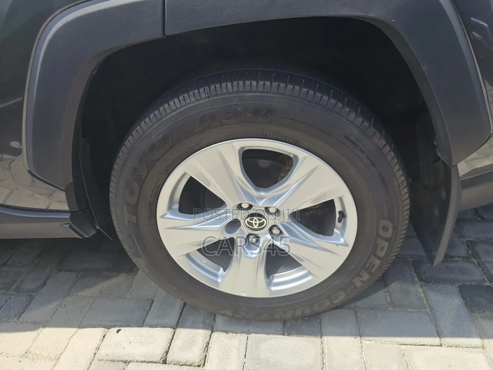 Toyota RAV4 2021 Gray