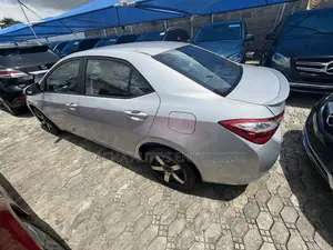 Toyota Corolla 2015 Silver