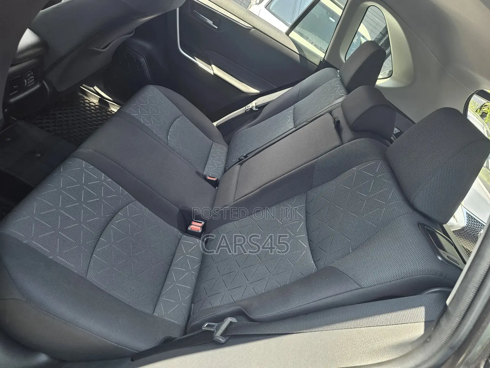 Toyota RAV4 2021 Gray