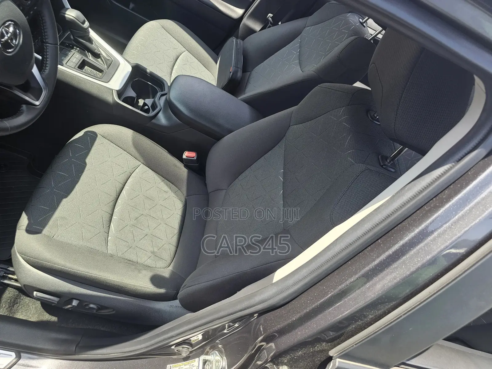 Toyota RAV4 2021 Gray