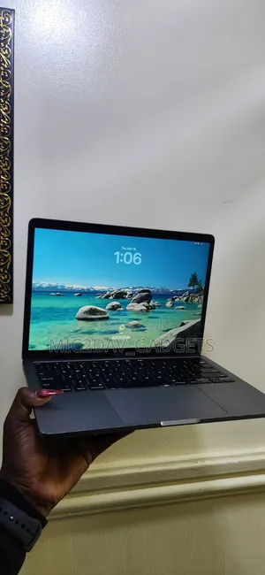 Laptop Apple MacBook Pro 2020 16GB Intel Core i5 SSD 512GB
