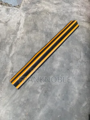 Corner Protectors With Steel