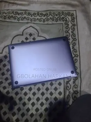 Laptop Apple MacBook Pro 2020 12GB Intel Core i7 SSD 512GB