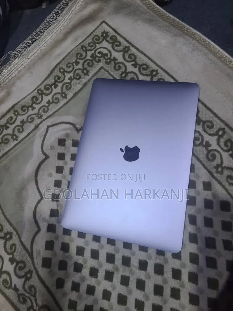 Laptop Apple MacBook Pro 2020 12GB Intel Core i7 SSD 512GB