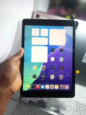 Apple iPad 10.2 (2019) 32 GB Gray