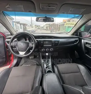 Toyota Corolla 2016 Red