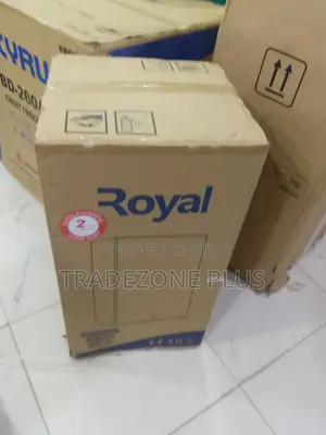 Royal 105L Refrigerator for Convenient Family Food Storage